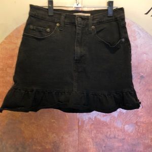 Levi’s Mile High Ruffle Denim Skirt